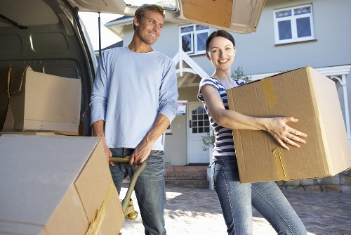 Residential moving service with careful loading support